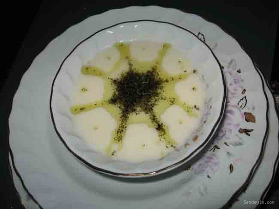 Pirinli Ayran orbas